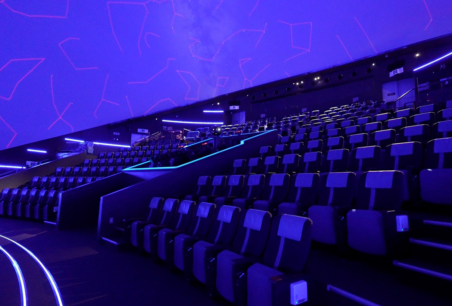 プラネタリウム